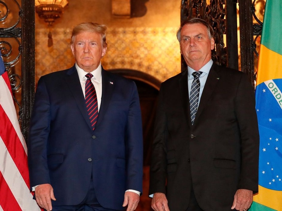 Brasil critica aliança dos EUA com grupo que tentou golpe no país PGR avalia que permissão para Jair Bolsonaro comparecer na posse de Donald Trump não corresponde ao interesse público. (Foto: Alan Santos/PR)