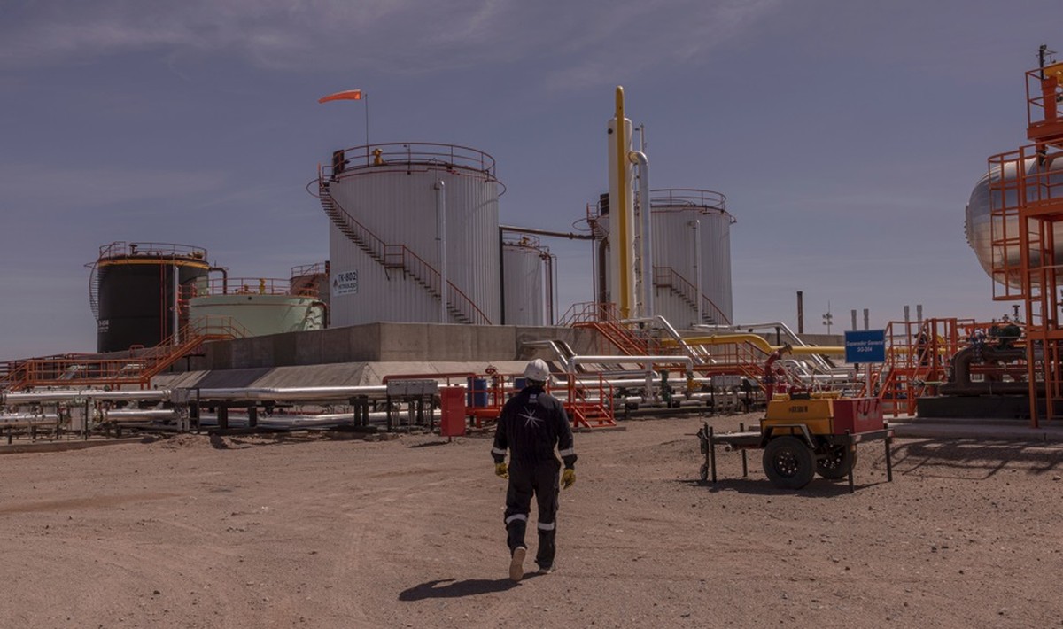 Governo de Javier Milei investe na exploração do petróleo em Vaca Muerta Argentina pode ser o epicentro do próximo boom do petróleo de xisto (Foto: Sarah Pabst/Bloomberg)