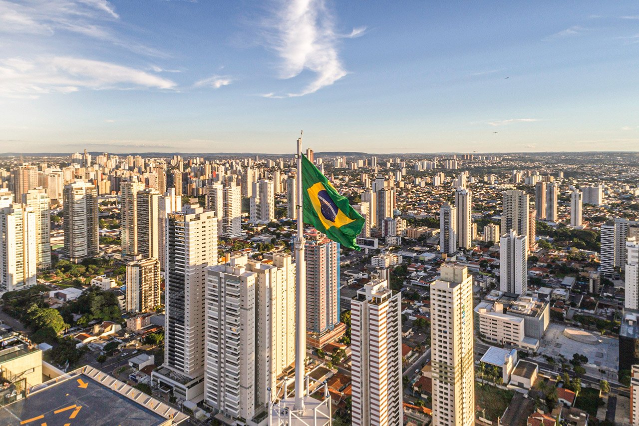 Tarifas americanas devem reduzir o PIB brasileiro em até R$ 110 bilhões no longo prazo (Foto: FG Trade/Getty Images)