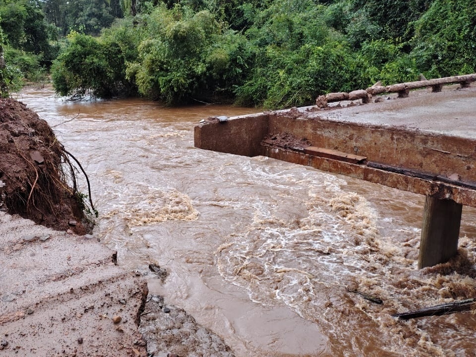 Jaguari (RS) enfrenta calamidade pública após a maior enchente em 30 anos Ponte foi destruída pelas chuvas em Jaguari (RS), que decretou estado de calamidade pública (Foto: Obtido pelo UOL)