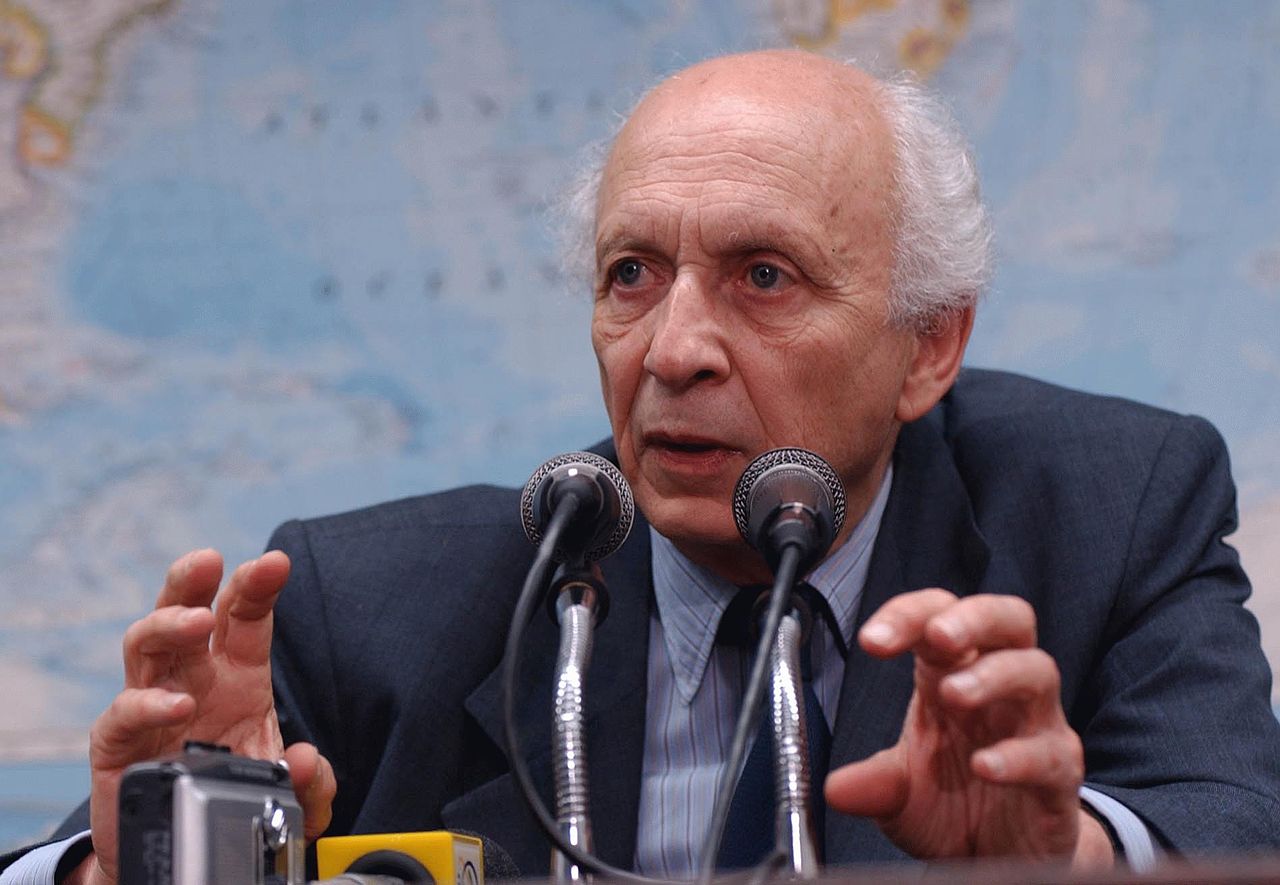 Medida polêmica de Ricupero mobiliza sociedade em defesa do país Embaixador Rubens Ricupero. (Foto: José Cruz/Agência Brasil)