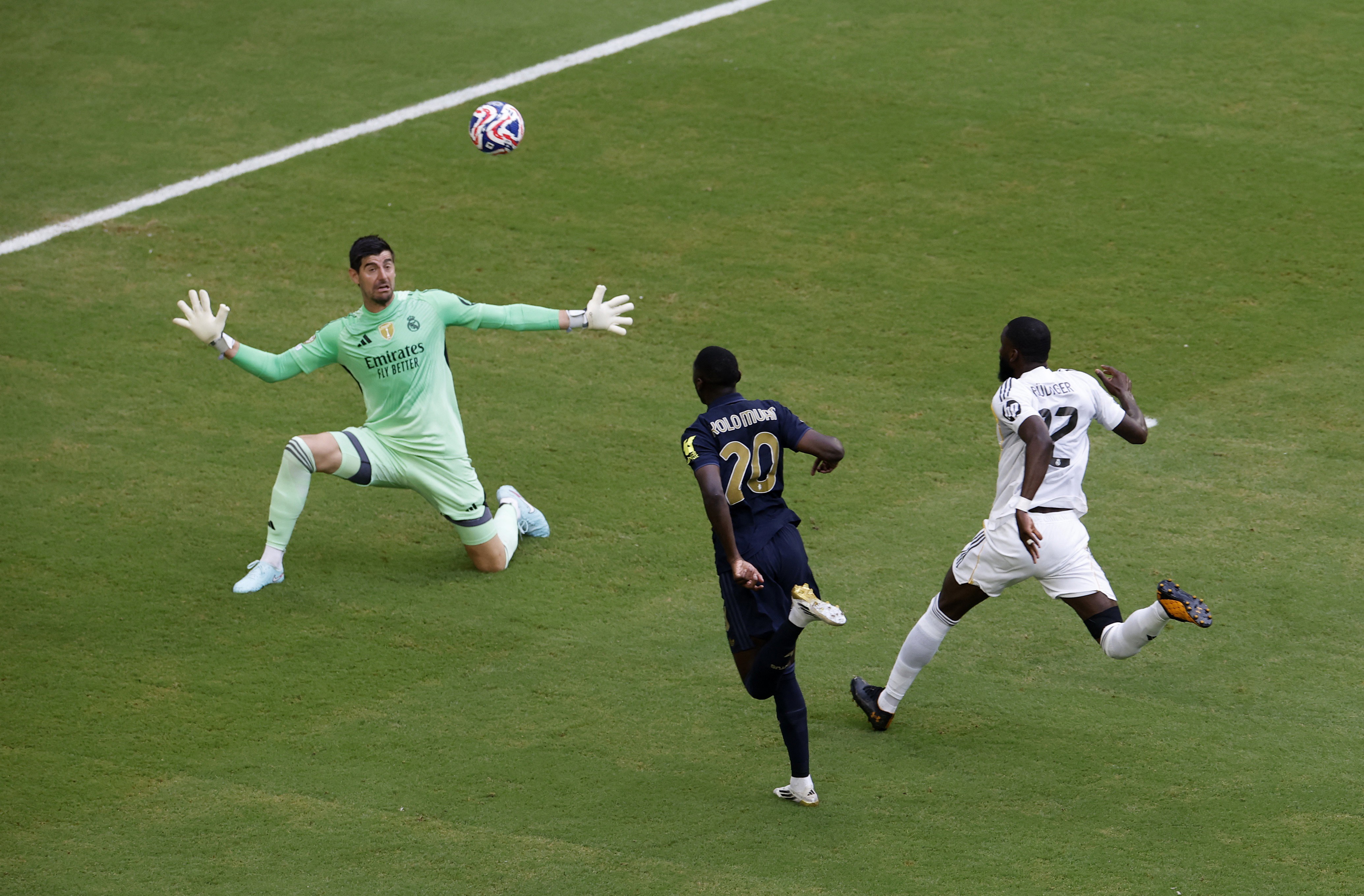Courtois defende Copa de Clubes e responde às críticas recebidas Courtois defende Copa de Clubes e responde às críticas recebidas